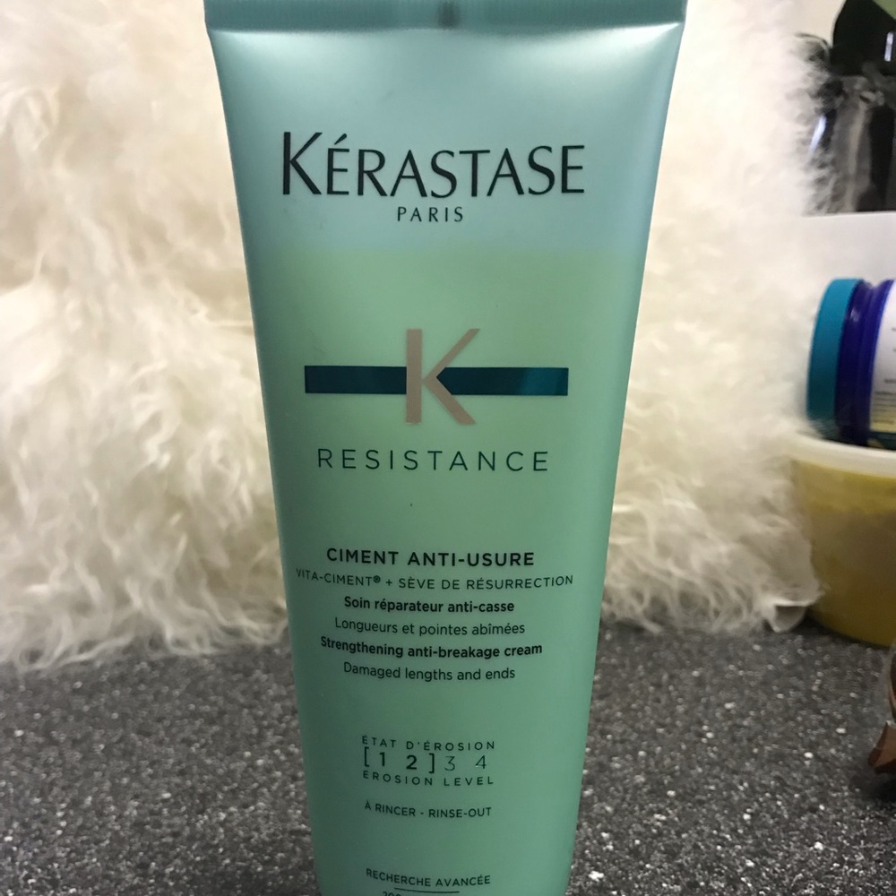 KÉRASTASE
Resistance Conditioner Damaged Hair6.8oz